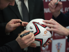 「开云体育联手综艺打造选秀节目：电竞新星如何在大众舞台上一展才华」